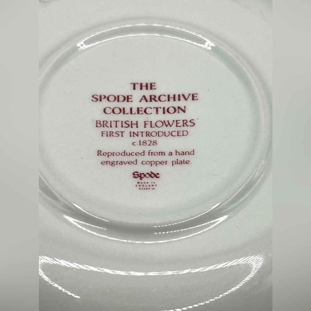 Spode England Archive Collection British Flowers White Plate/Saucer Red Flowers - Picture 10 of 11